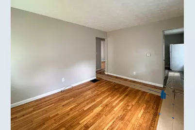 1433 E 19th Avenue, Columbus, OH 43211 - Photo 1