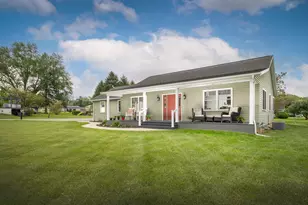 1255 Bam Ln, Zanesville, OH 43701 - Photo 1