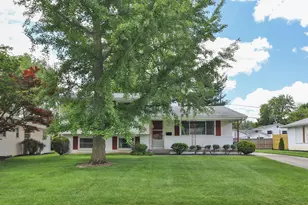 999 Brentford Dr, Columbus, OH 43220 - Photo 1