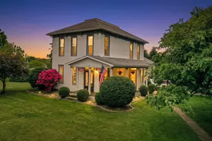 117 E Columbus St, Thornville, OH 43076 - Photo 1