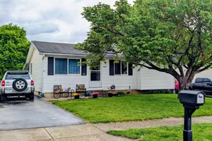 1705 Ripplebrook Rd, Columbus, OH 43223 - Photo 1