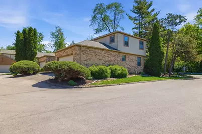 5800 Wendcliff Drive #5800B, Columbus, OH 43231 - Photo 1