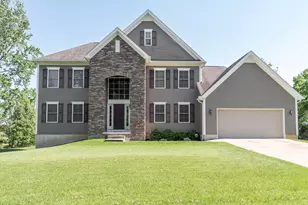 6431 W Mohican Dr, Powell, OH 43065 - Photo 1