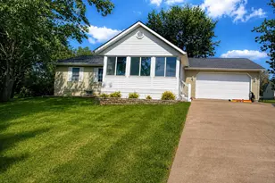 54 Winesap Ct, Howard, OH 43028 - Photo 1