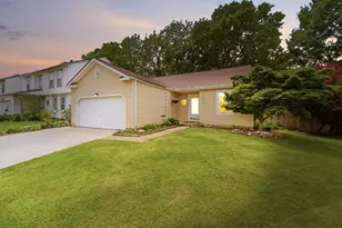 4285 Oakwind Dr, Columbus, OH 43207 - Photo 1