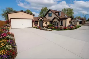 191 S Mechanic St, Plain City, OH 43064 - Photo 1