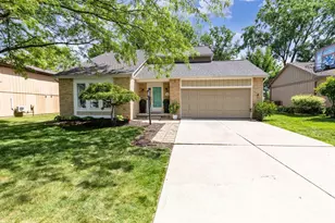 3308 Woods Mill Dr, Hilliard, OH 43026 - Photo 1