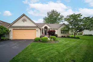 7192 Redwood Valley Ct, Lewis Center, OH 43035 - Photo 1