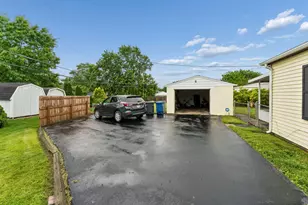 713 Gilmore Dr, Reynoldsburg, OH 43068 - Photo 1