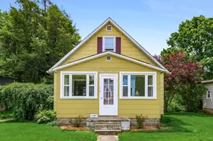 8 Elizabeth St, Mount Vernon, OH 43050 - Photo 1