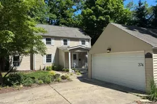 374 Walhalla Rd, Columbus, OH 43202 - Photo 1