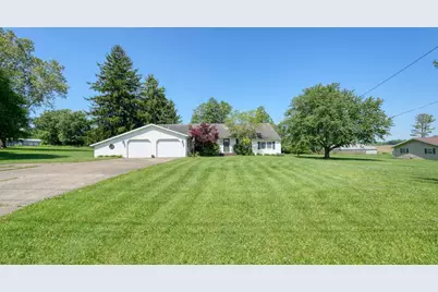 3955 Frazeysburg Road, Zanesville, OH 43701 - Photo 1