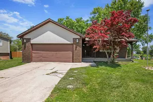 5728 Allenby Ct, Galloway, OH 43119 - Photo 1