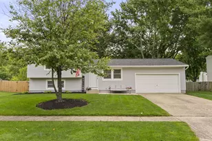 442 Hilltop Dr, Pickerington, OH 43147 - Photo 1