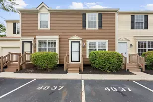 4837 Stoneybrook Blvd, Hilliard, OH 43026 - Photo 1