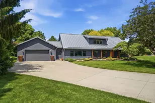 5540 Sunset Ct, Powell, OH 43065 - Photo 1