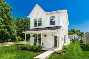 2518 Tree Knoll Ct, Columbus, OH 43219 - Photo 1