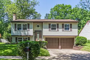 1391 Royston Dr, Columbus, OH 43204 - Photo 1