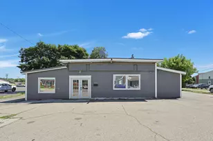685 E Front St, Logan, OH 43138 - Photo 1