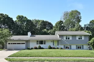 275 Blandford Dr, Worthington, OH 43085 - Photo 1
