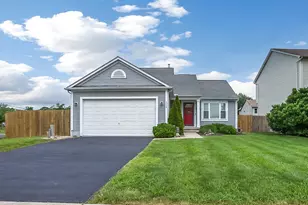 4478 Knoll Crest Dr, Grove City, OH 43123 - Photo 1
