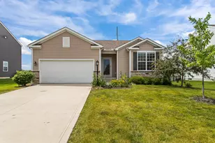 727 Lorenzo Dr, Marysville, OH 43040 - Photo 1