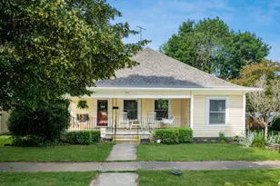 207 N Oak St, London, OH 43140 - Photo 1