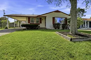 6493 Dobson Square E, Columbus, OH 43229 - Photo 1