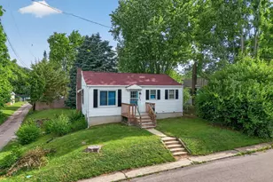 319 Colton Ave, Bellefontaine, OH 43311 - Photo 1