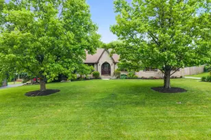 7630 Essington Cir, Dayton, OH 45459 - Photo 1