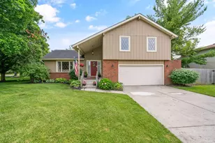 1870 Hickory Hill Dr, Columbus, OH 43228 - Photo 1