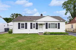 4493 St Ann Ln, Columbus, OH 43213 - Photo 1