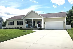 139 Duncan Dr, Pataskala, OH 43062 - Photo 1