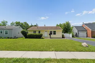 263 Carilla Ln, Columbus, OH 43228 - Photo 1