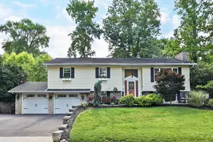 286 Beverly Pl, Worthington, OH 43085 - Photo 1