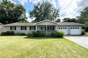 755 Leslie NW, Washington Court House, OH 43160 - Photo 1