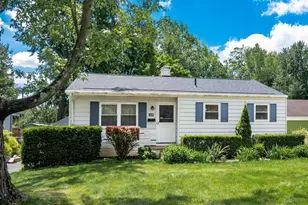 1639 E Cooke Rd, Columbus, OH 43224 - Photo 1