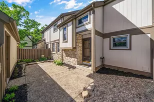 105 Kinder Pl, Columbus, OH 43230 - Photo 1