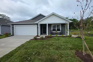 143 Vine Grv Dr, Circleville, OH 43113 - Photo 1