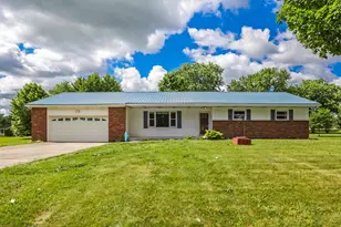 1165 Carryback Dr SW, Pataskala, OH 43062 - Photo 1