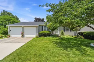 4913 Pear Tree Ct, Columbus, OH 43230 - Photo 1