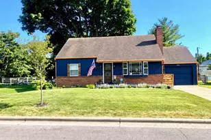 105 E Hocking St, Canal Winchester, OH 43110 - Photo 1