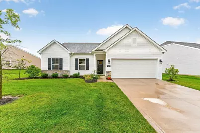 327 Mannaseh Drive W, Granville, OH 43023 - Photo 1