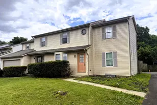 1693-1695 Watertower Dr, Columbus, OH 43235 - Photo 1