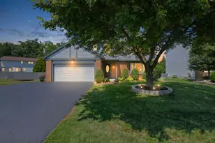 247 Colony Park Dr, Pickerington, OH 43147 - Photo 1