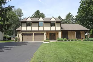 3969 Newhall Rd, Upper Arlington, OH 43220 - Photo 1