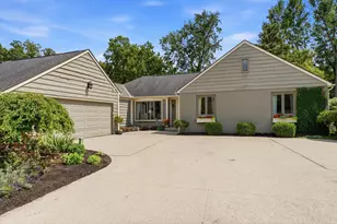 3401 Woodview Pl, Columbus, OH 43220 - Photo 1