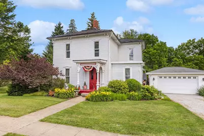 194 S Hartford Avenue, Centerburg, OH 43011 - Photo 1