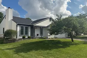 3653 Mountshannon Rd, Columbus, OH 43221 - Photo 1
