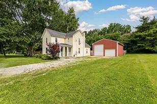 260 N Clayton St, Centerburg, OH 43011 - Photo 1